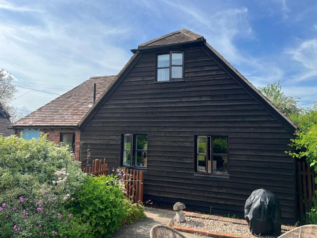 The Annexe At Walnut Tree Cottage Hope under Dinmore Екстериор снимка