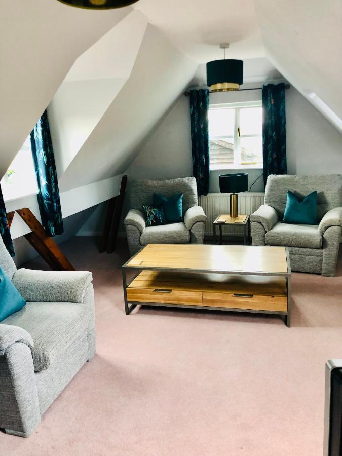 The Annexe At Walnut Tree Cottage Hope under Dinmore Екстериор снимка